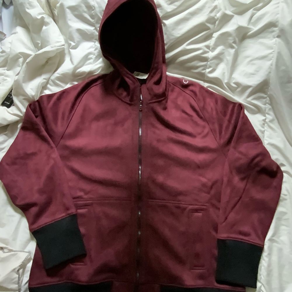 Engineered For Motion hoodie, beautiful, maroon colour size xl